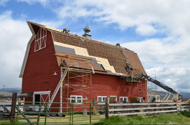 Tear Off And Roof Big Red Barn Roofing Photo Gallery